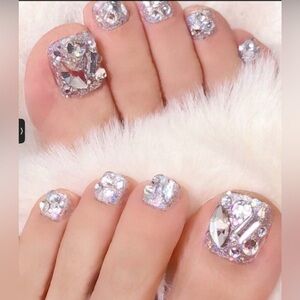 ✨NEW✨ Glittering Silver Nail Art Set toes rhinestone Diamond 💎 style